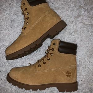 Woman’s timberlands